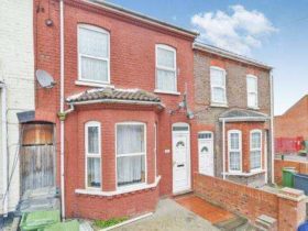 3 Bedroom Terraced